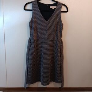 LOFT Women's Dress‎ Size 0 Gray Striped Sleeveless V Neck Tie Waist Pockets